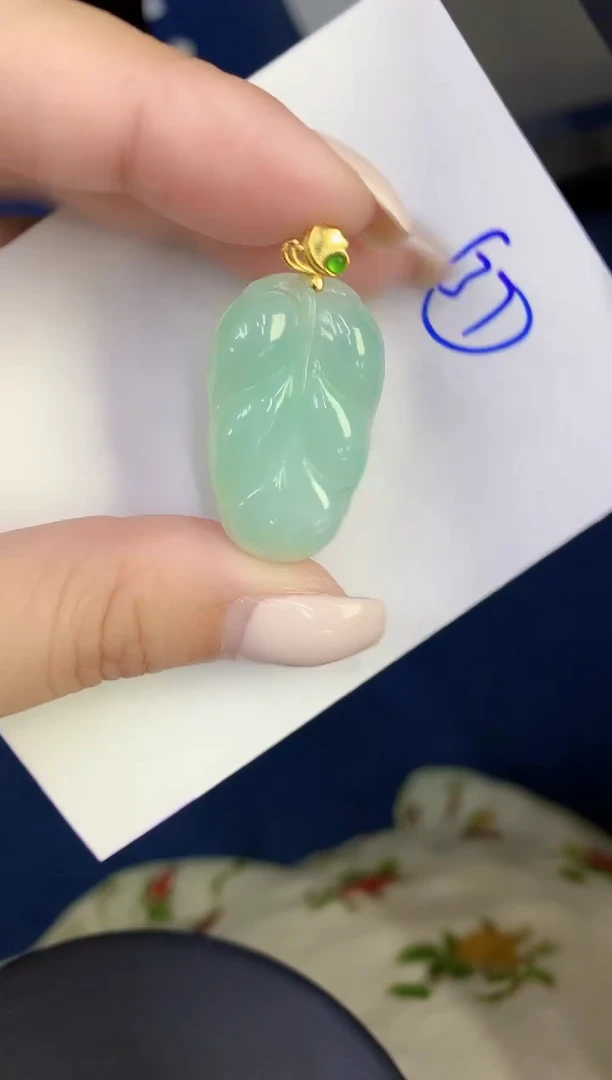 颈饰未镶嵌翡翠缅甸天然翡翠A货