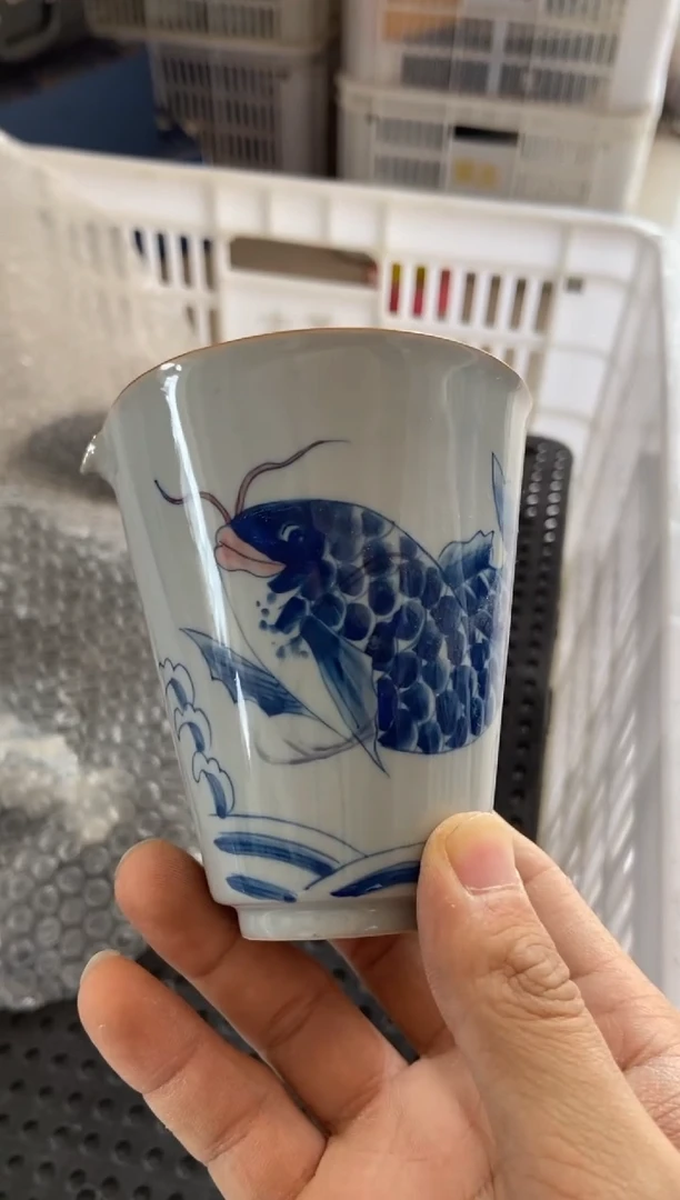 无运费险有瑕疵的摄影的产品有使用过的痕迹有点脏介意勿拍