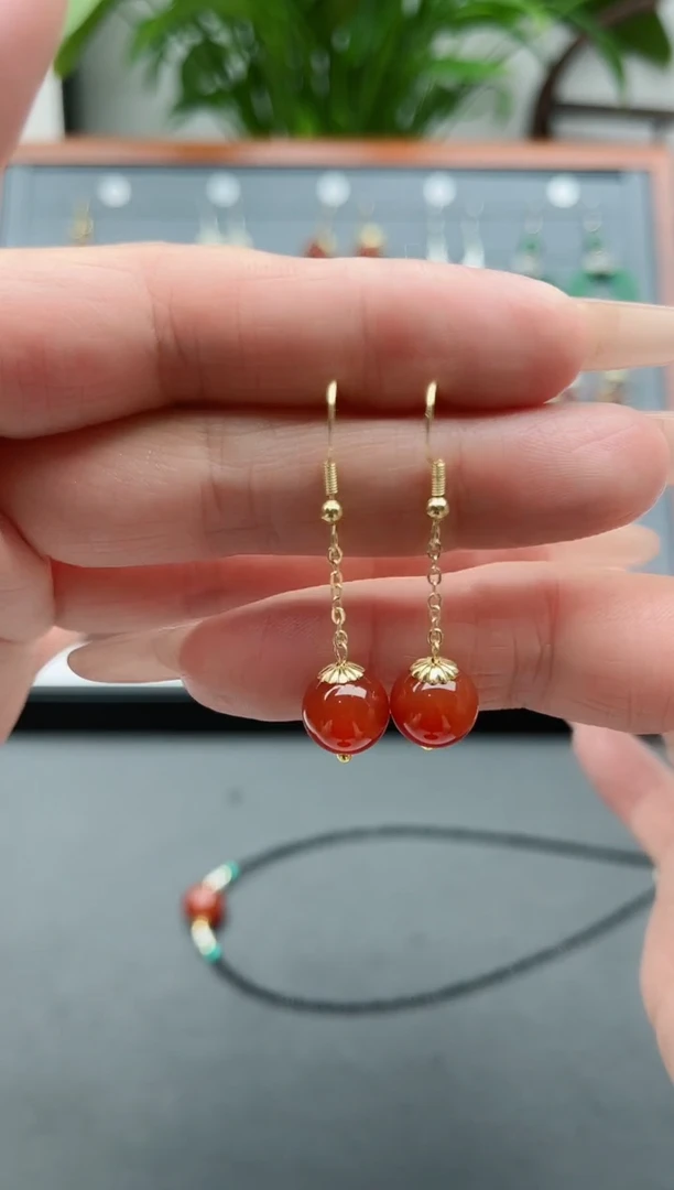 【闪购商品】南红玛瑙耳饰银S925镀金镶嵌18链条款