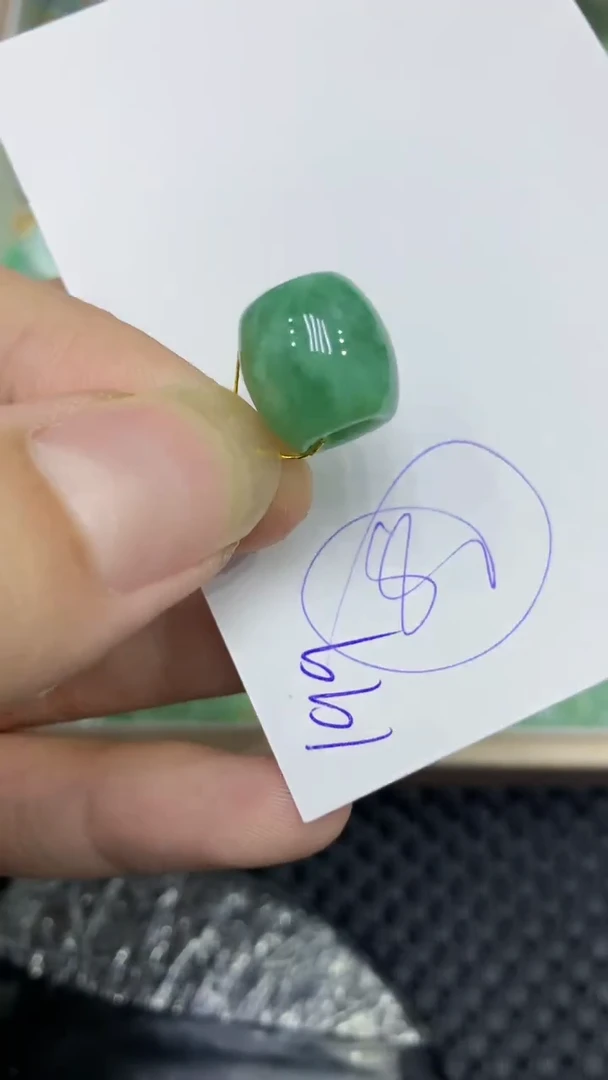 颈饰未镶嵌翡翠缅甸A货翡翠