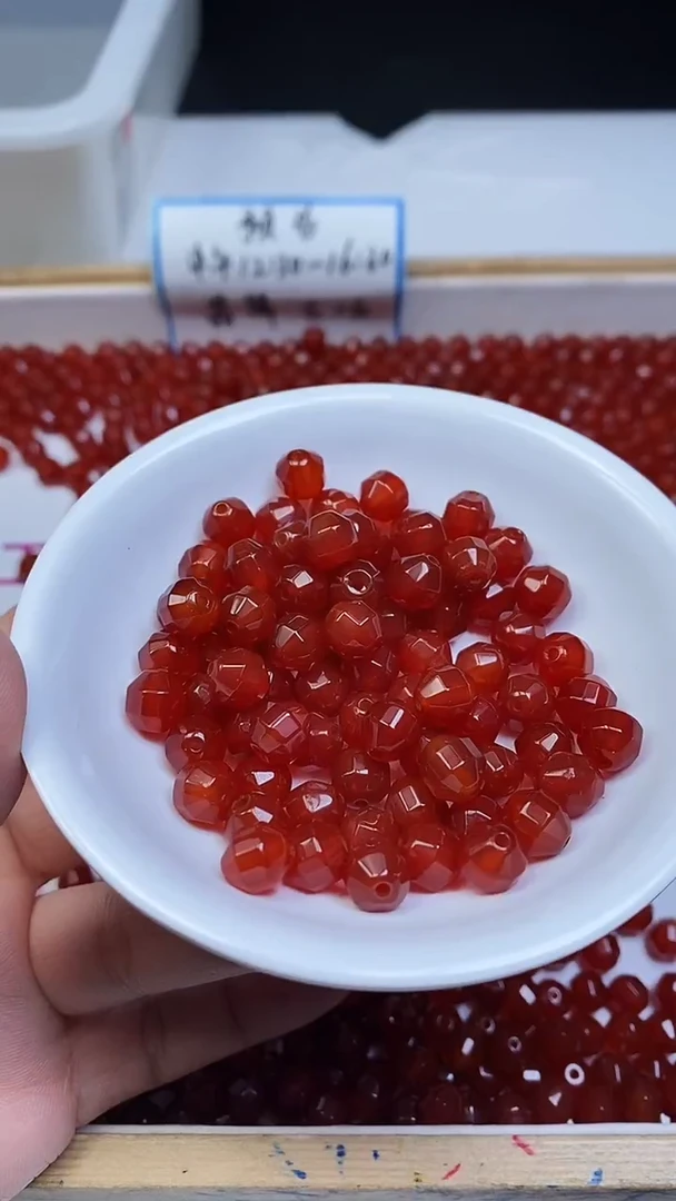 未镶嵌散珠南红玛瑙B521 南红六菱切面珠8mm10颗6.8元