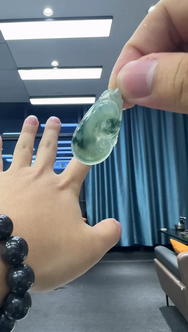 颈饰未镶嵌翡翠天然翡翠A货孤品一件