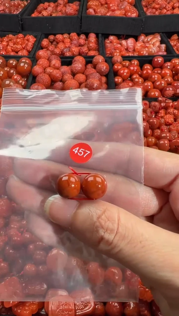 南红玛瑙未镶嵌颈饰1