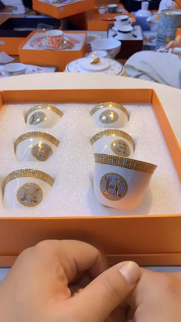鸿辉家品牌瓷器，京东包邮！