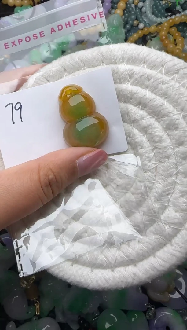 颈饰未镶嵌翡翠缅甸翡翠吊坠