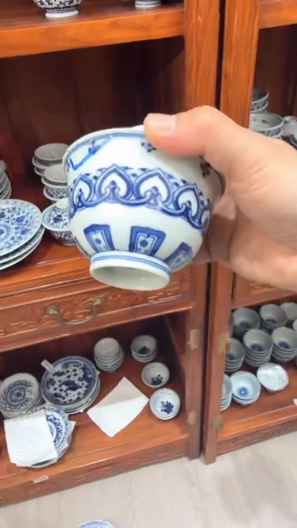 Y018诚意十足的直播间 茶具瑕疵