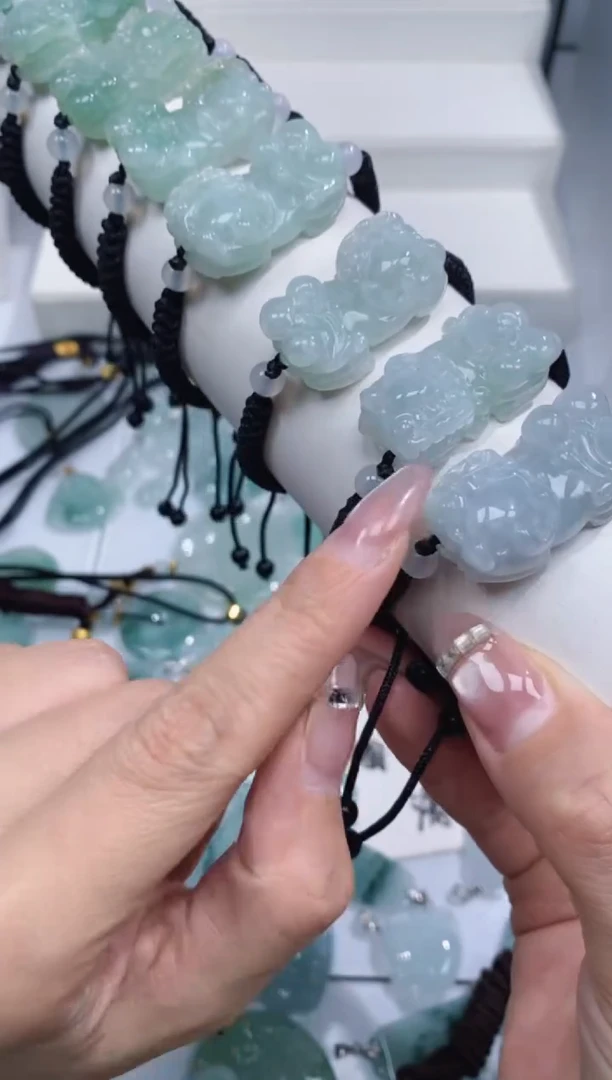 颈饰未镶嵌翡翠手绳吊坠团购多样性发一件