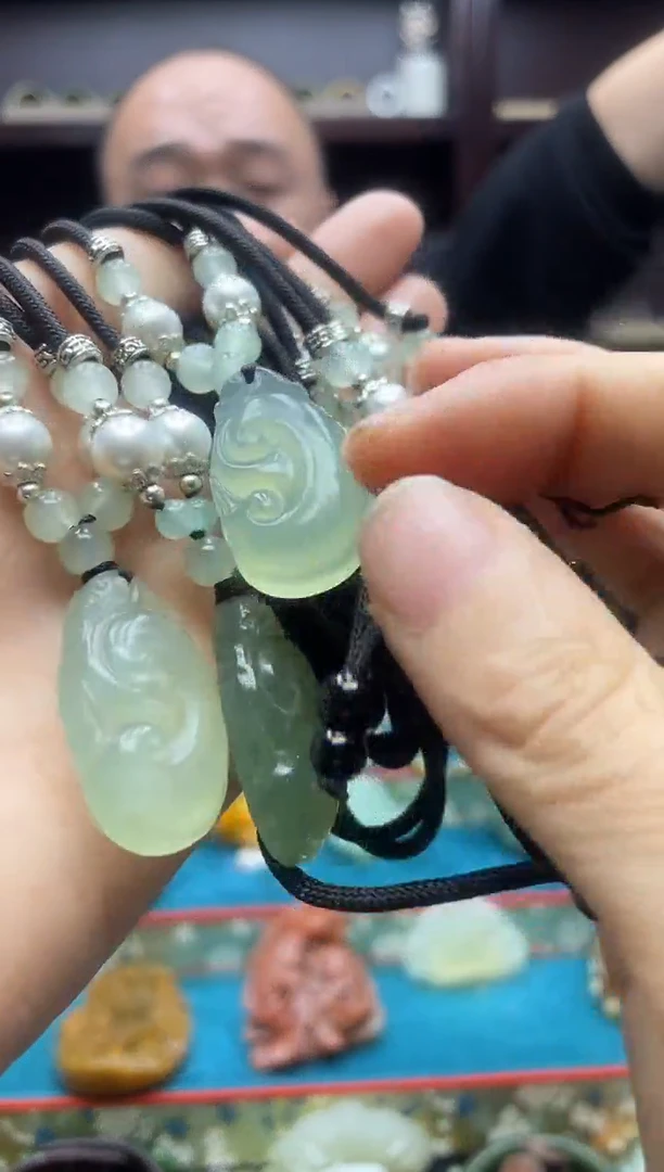 未镶嵌岫玉吊坠多样性发*货拍一发一