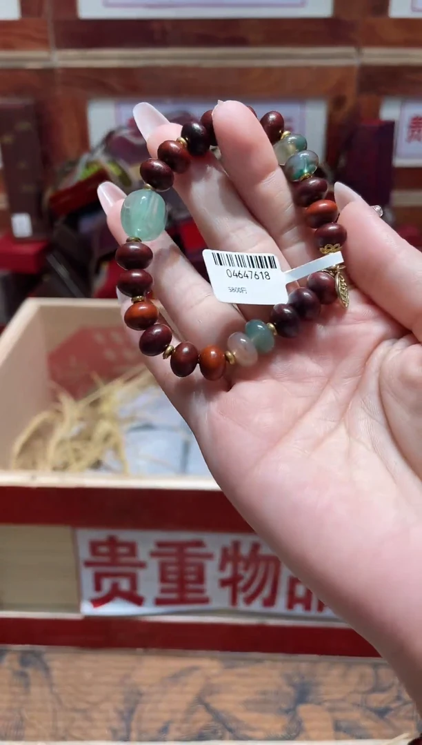 精品手串闪购链接（多样性发其一）￥