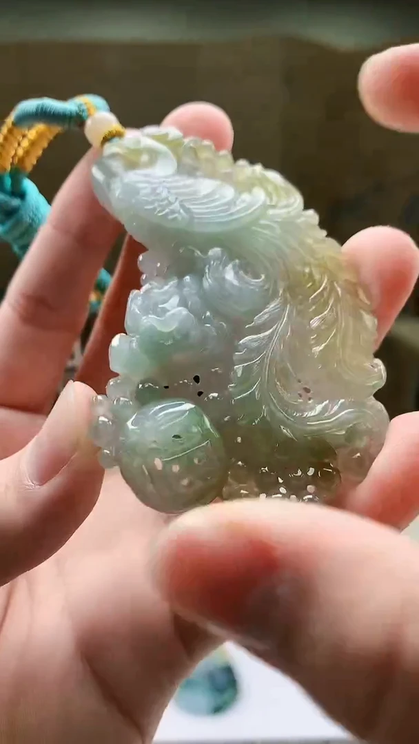 【闪购商品】定制翡翠未镶嵌4688bb-毛货挂件124赠珠链
