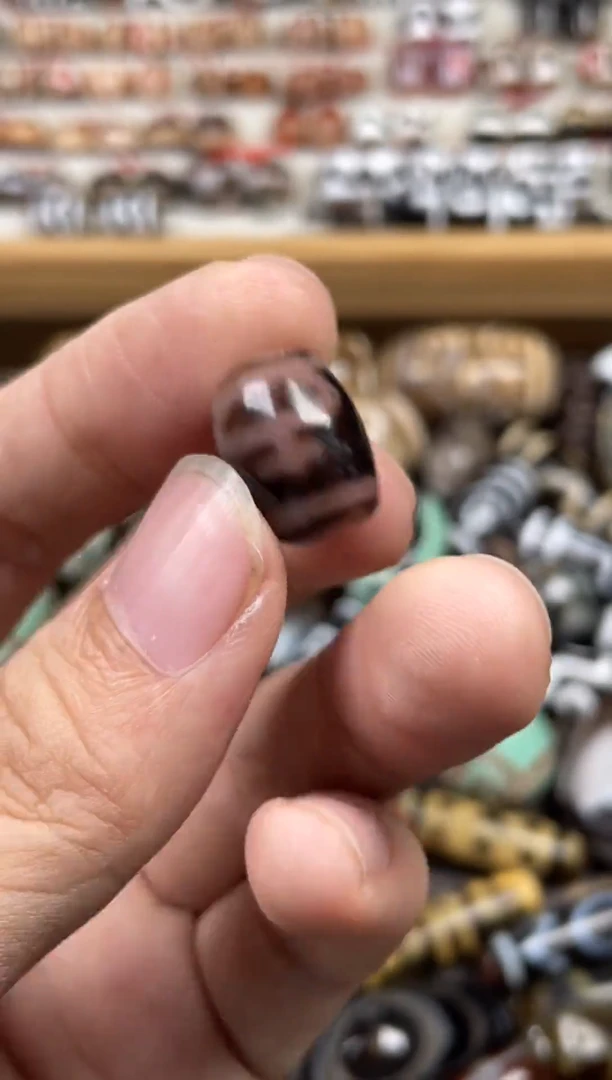 玛瑙/玉髓裸珠宝瓶达洛15.6mm