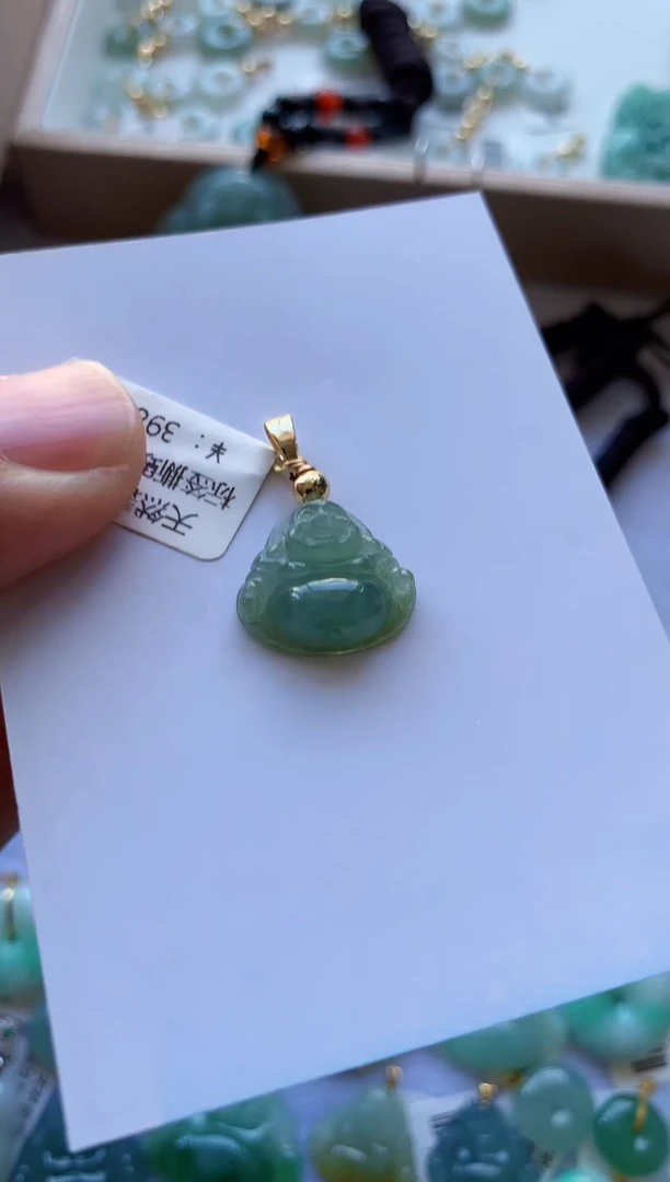 颈饰未镶嵌翡翠1