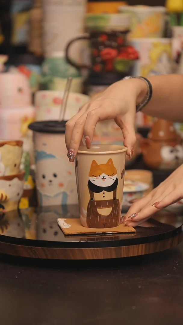 景德镇釉下彩绘设计师款式陶瓷