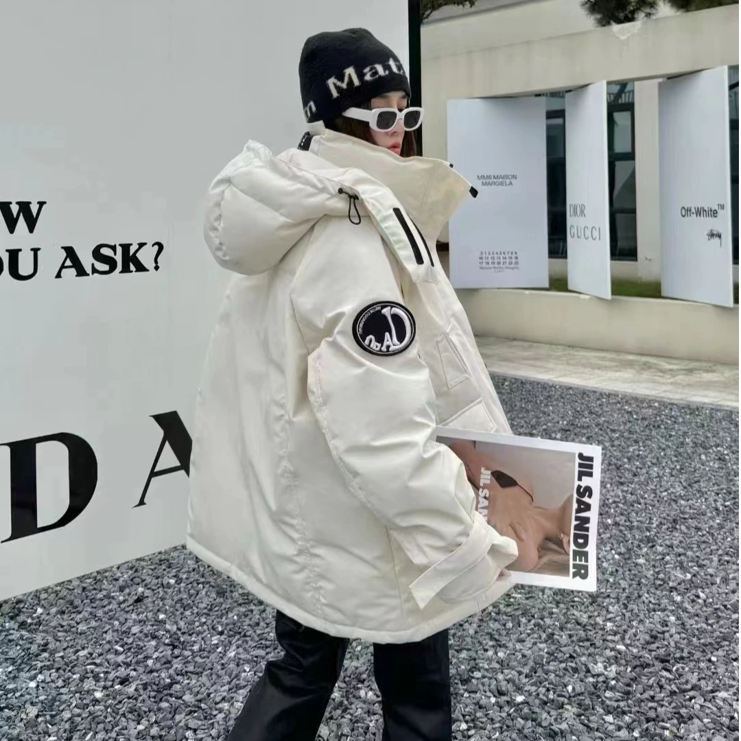 2024冬新款潮牌纯色字母女中款连帽休闲派克加厚宽松冲锋衣外套