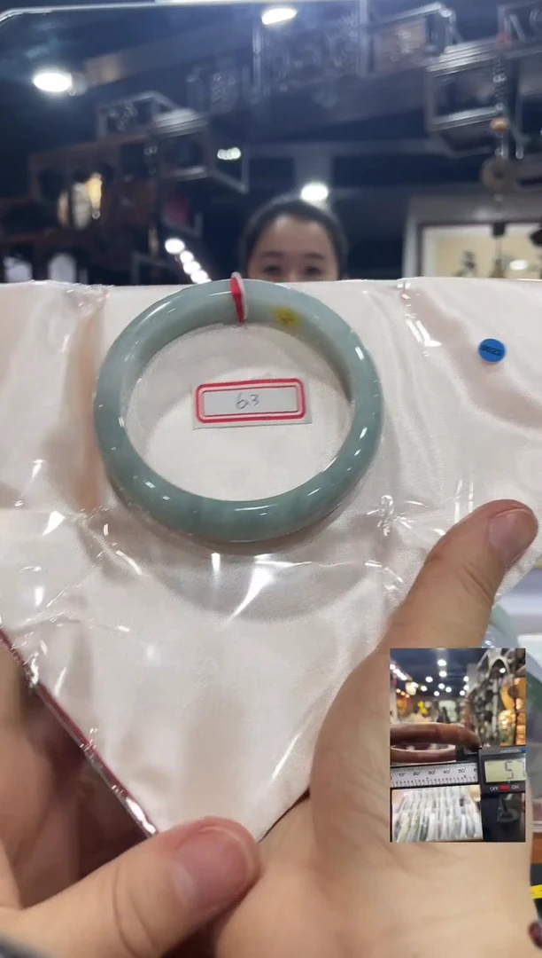 未镶嵌手镯翡翠4