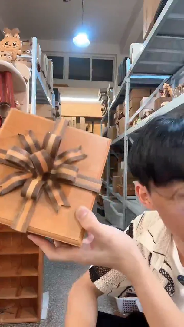 木微瑕正方形礼物盒