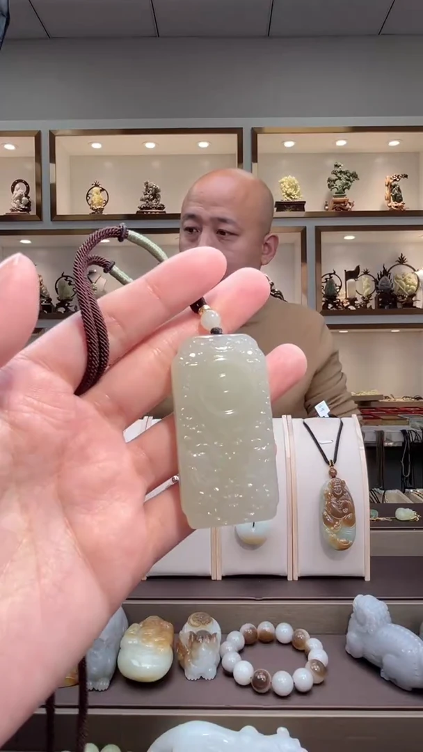 颈饰未镶嵌和田玉苏