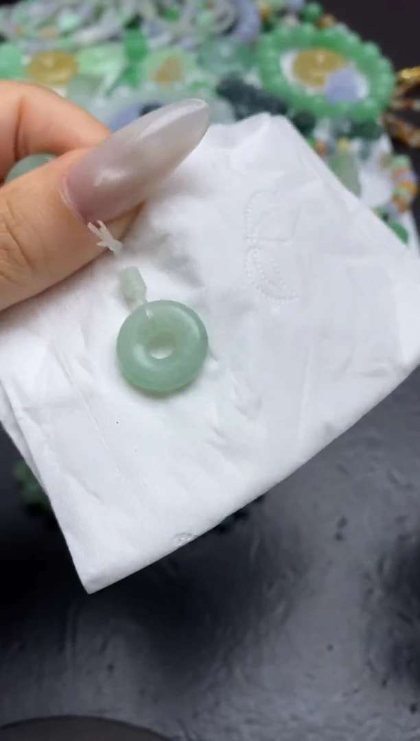 定制翡翠未镶嵌翡翠毛货~