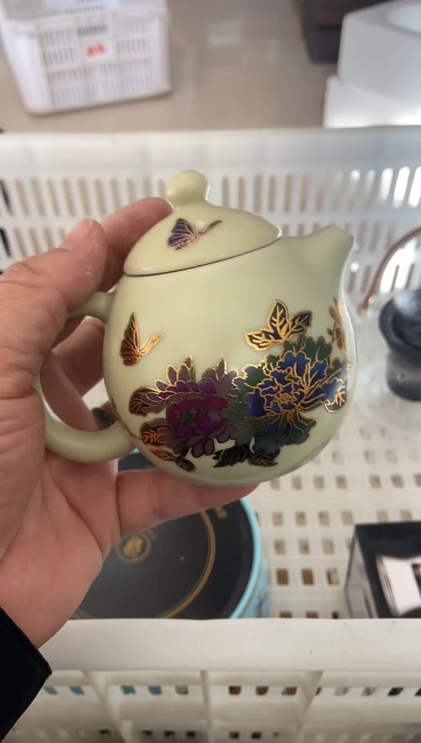 无运费险有瑕疵的摄影的产品有使用过的痕迹有点脏介意勿拍