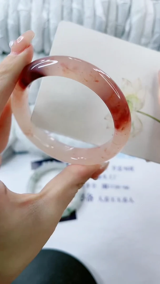 【闪购商品】石英质玉手镯未镶嵌1034952009