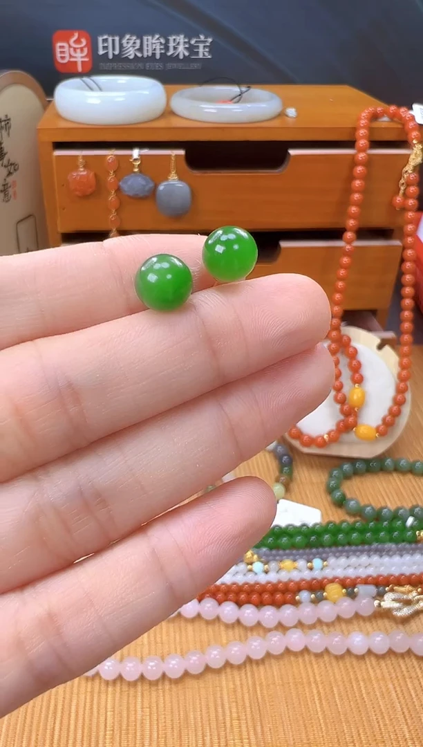 18K金镶嵌和田玉耳饰多样性拍一发一cg