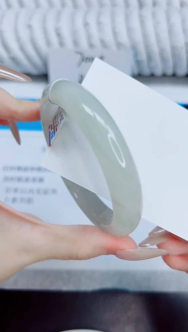 未镶嵌手镯石英质玉74/62.8