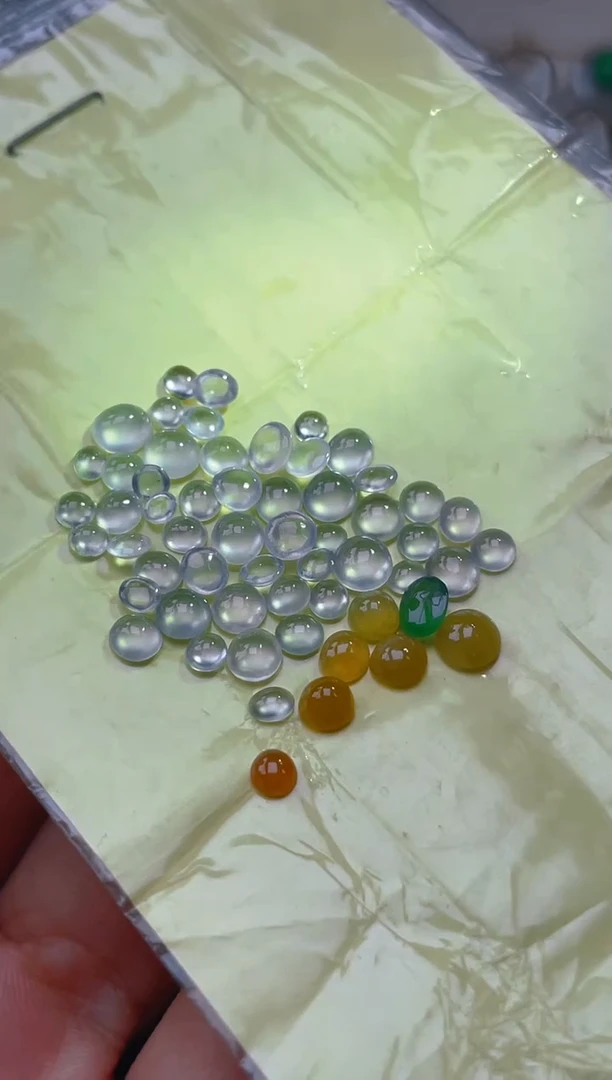 未镶嵌定制翡翠天然翡翠蛋面51