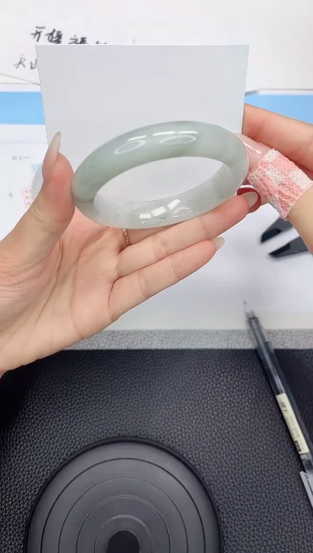 石英质玉手镯未镶嵌10-56.1