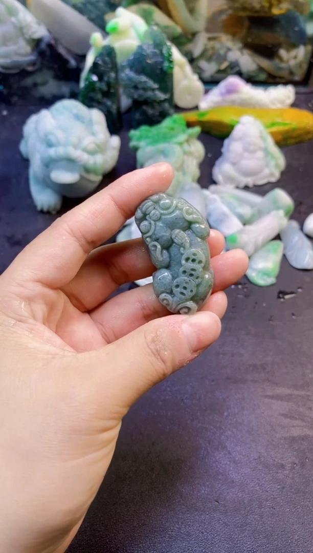 翡翠挂件未镶嵌贝*天然翡翠112