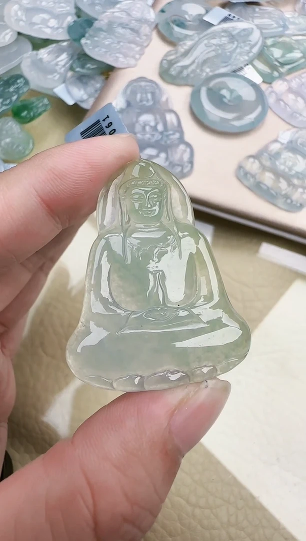 翡翠未镶嵌颈饰缅甸翡翠a货