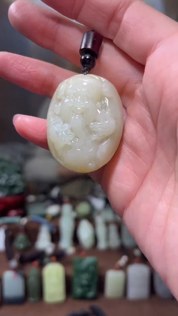 颈饰未镶嵌和田玉·