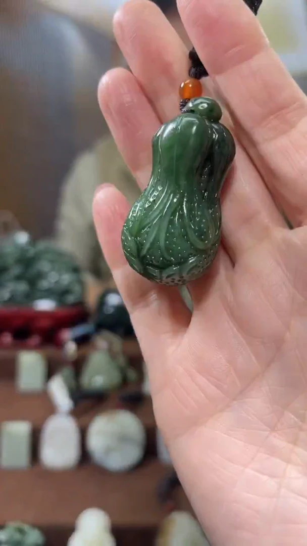 颈饰未镶嵌和田玉·