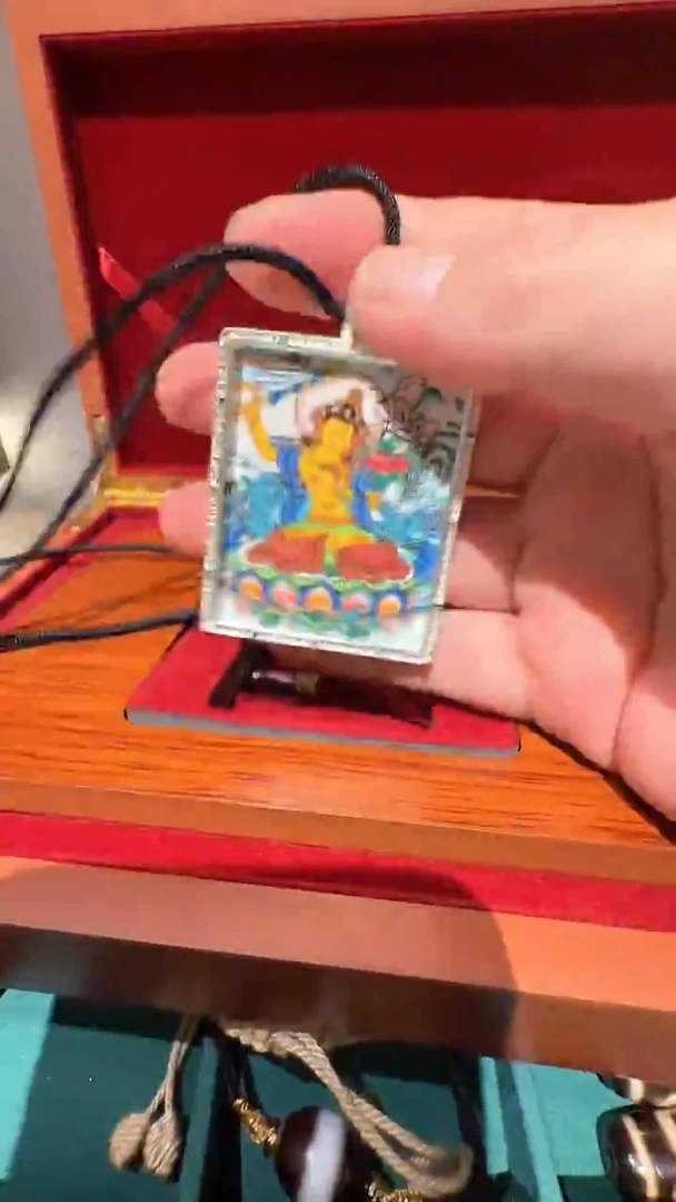 吊坠多***菇文殊1111