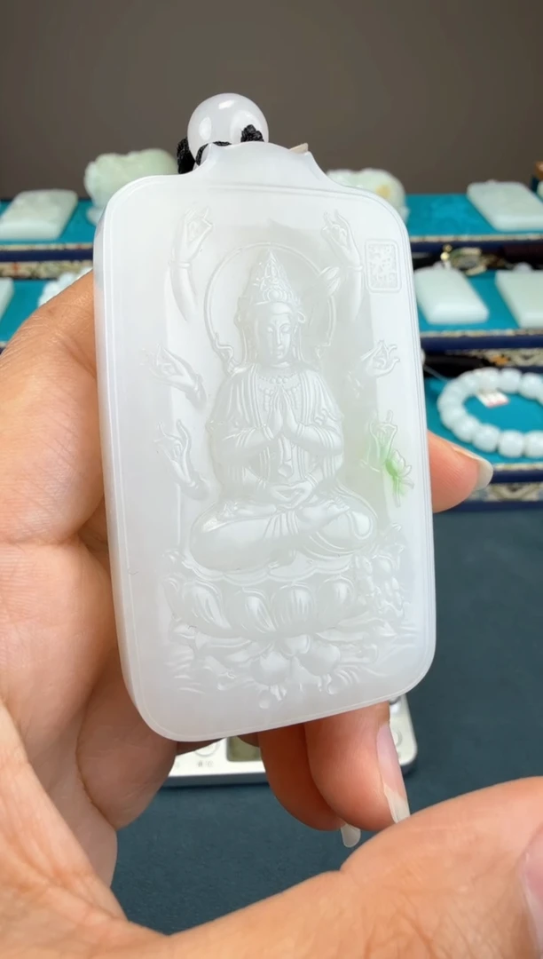 颈饰未镶嵌和田玉1