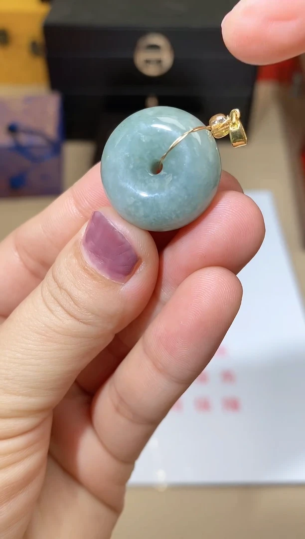 【闪购商品】翡翠颈饰未镶嵌天然A货翡翠