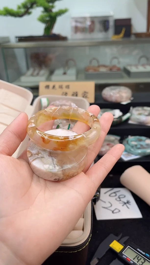 未镶嵌手镯石英质玉56圈口（赠品镯心）6658253