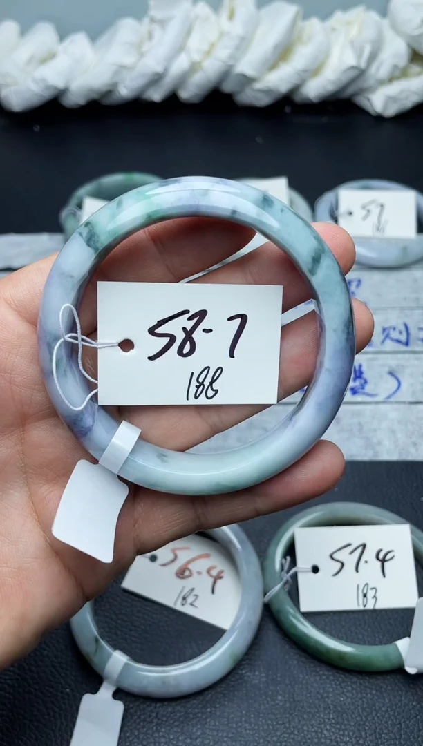 未镶嵌手镯翡翠188
