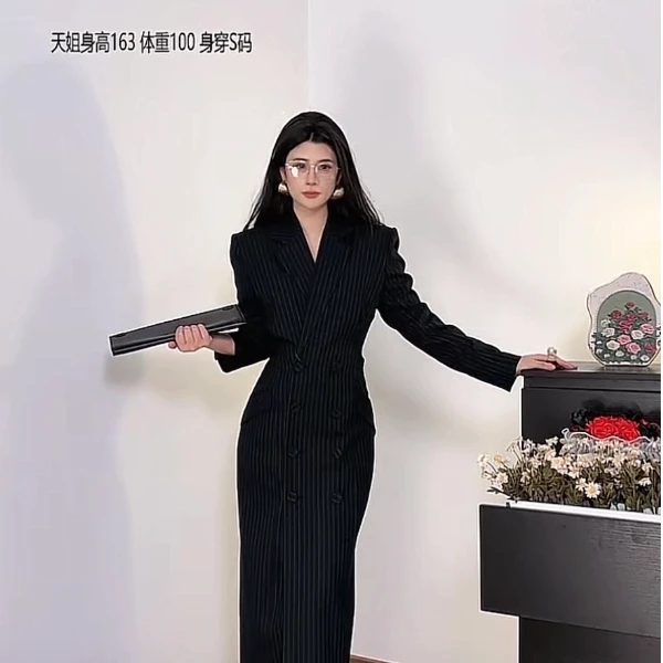 【天姐家】韩版轻熟风条纹连衣裙收腰中长款女士显瘦LTTYN50381