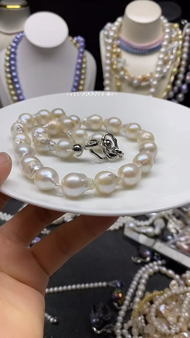 颈饰未镶嵌淡水珍珠多人