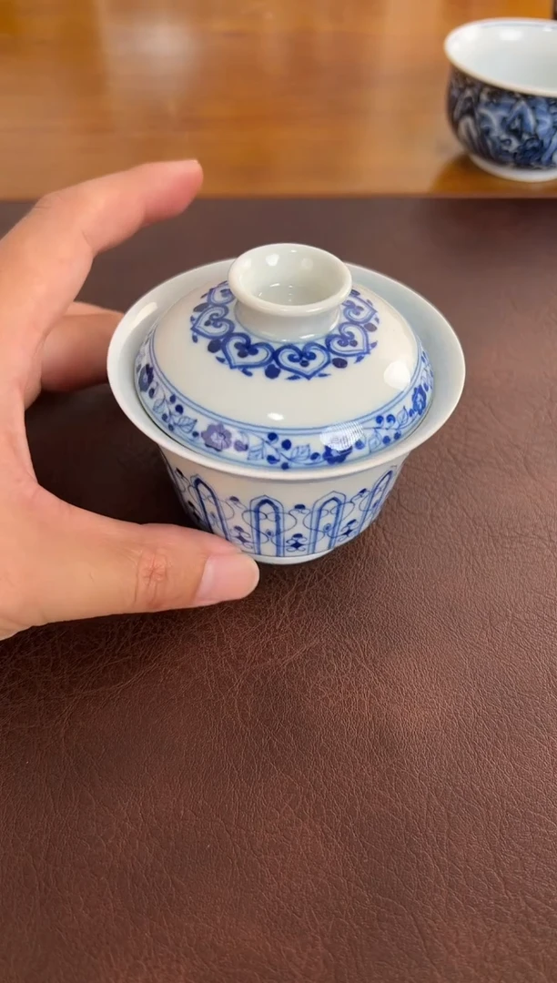 照夜白青花马蹄宝象盖碗