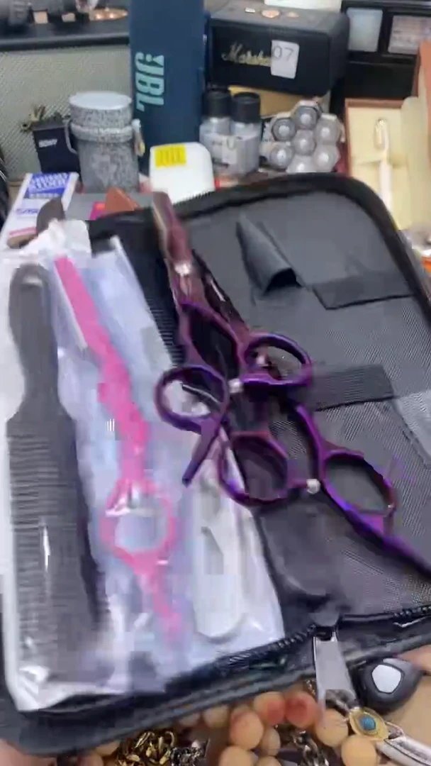 瓷片闪购商品  如图所示