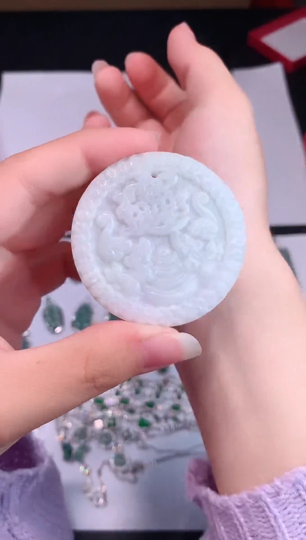 颈饰未镶嵌翡翠0芹0翡翠珠宝256