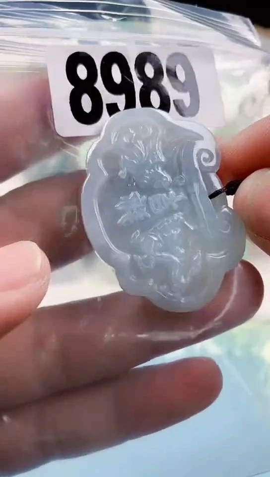 【闪购商品】翡翠挂件未镶嵌天然翡翠吊坠挂件