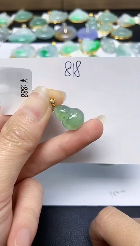 翡翠18K金镶嵌颈饰 天然翡翠A货