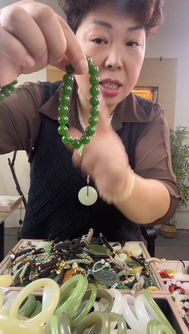 颈饰未镶嵌和田玉多样性拍一发一  0167