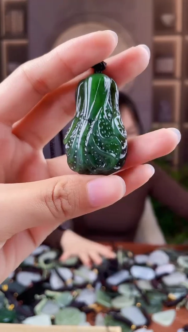 未镶嵌和田玉挂件拍一发一，