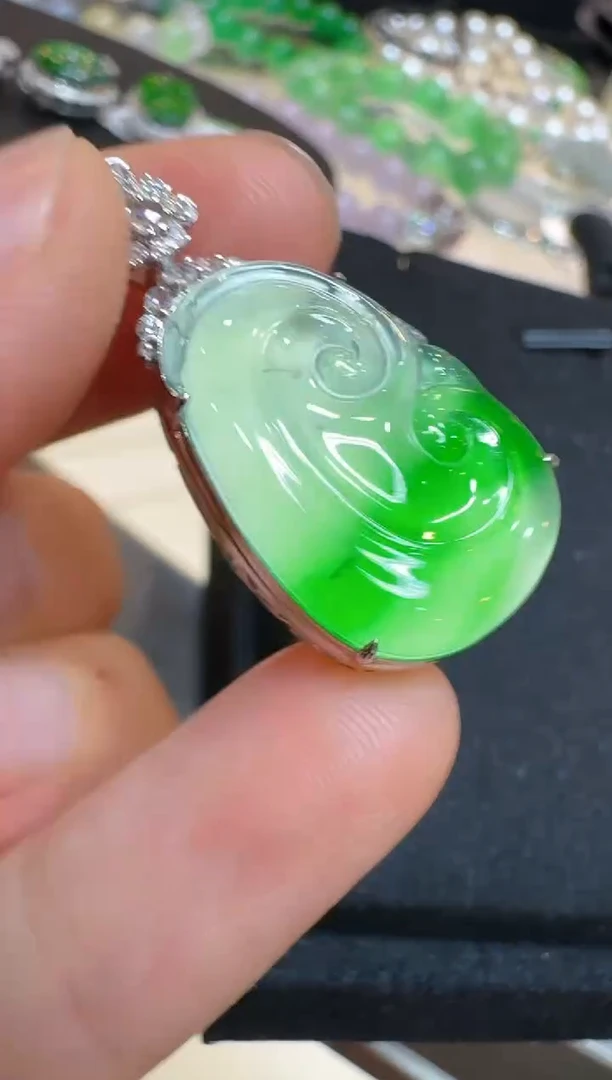 翡翠18K金镶嵌吊坠(不含链)多样性团购发一件