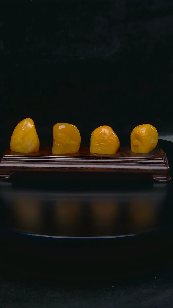 老挝石精品收藏北部田黄梅兰竹菊套章