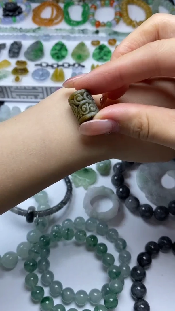 未镶嵌定制翡翠毛货定制不退不换