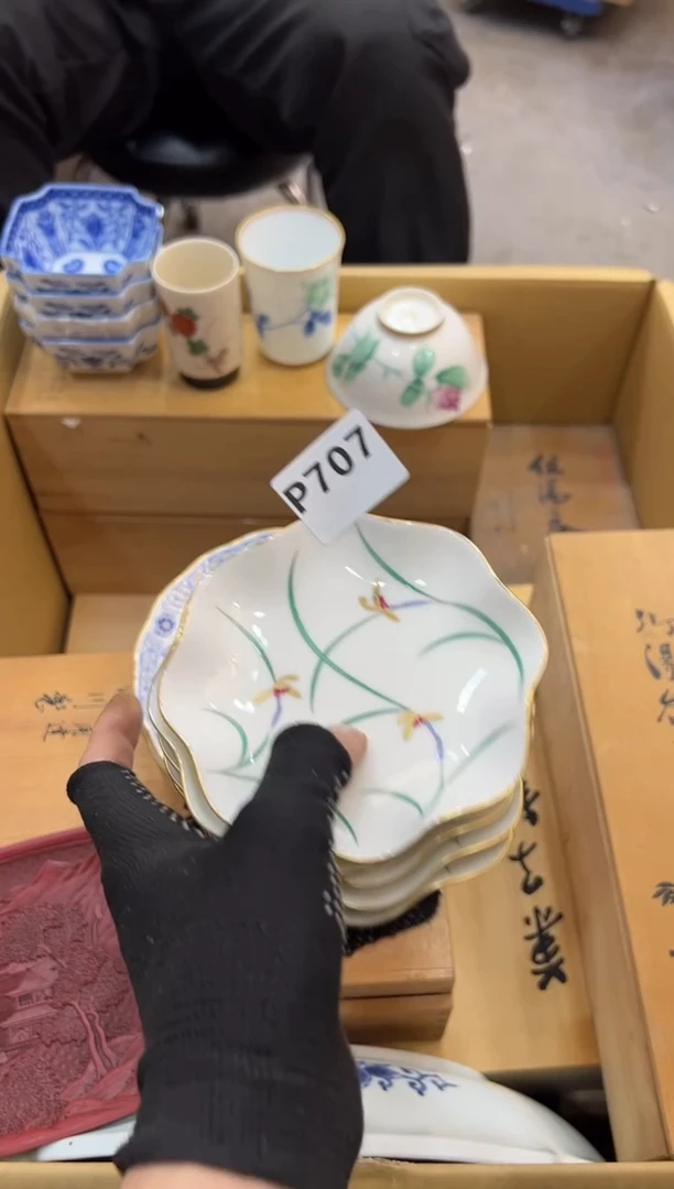 其他我***姐707中古商品，谨慎参拍
